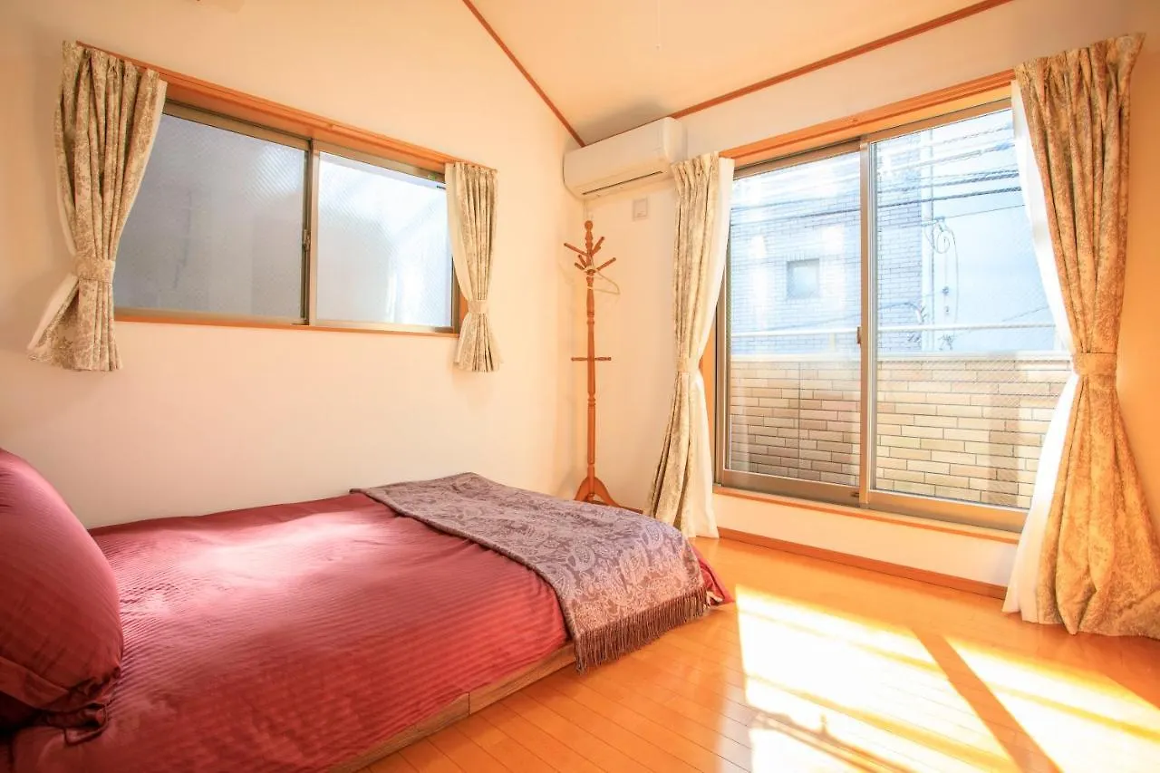 Skyhouse-新店开业半价优惠！晴空塔商圈徒步10分/巴士站20秒/全新民宿/成田羽田迪士尼直达 Tokyo